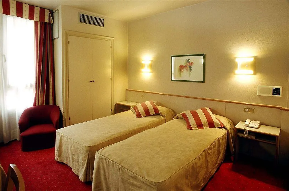 B&B Hotel Tarragona Centro Urbis 3*,